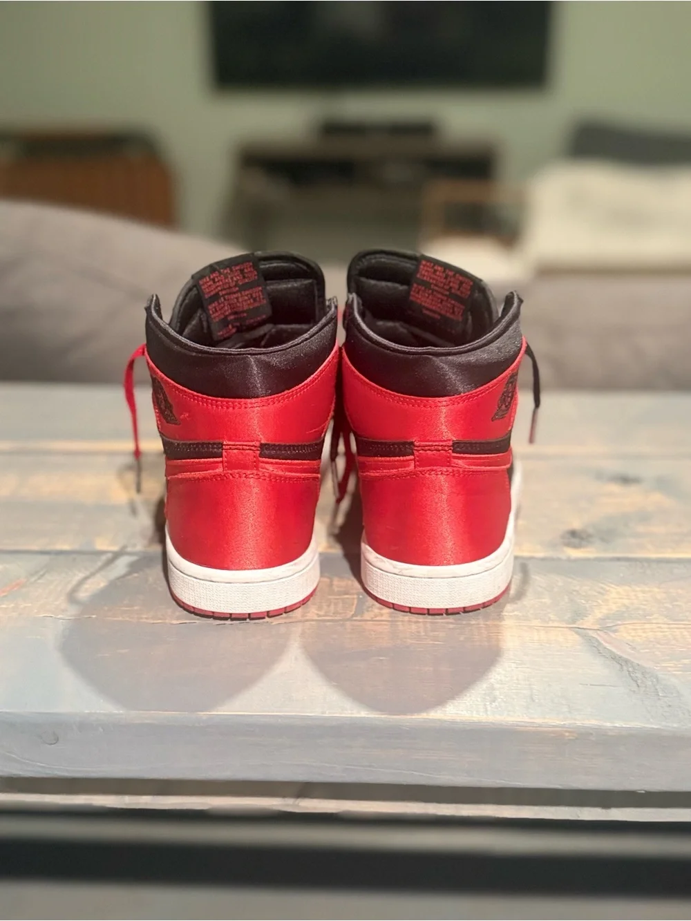 Nike Air Jordan 1 High Satin Bred